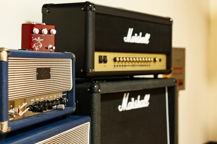Fender Bassman and Marshall amplifier Klon guitar distortion pedal